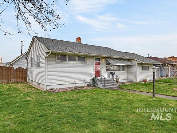 4th image of 1115 5th St