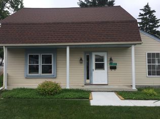1981 New St, East Petersburg, PA 17520