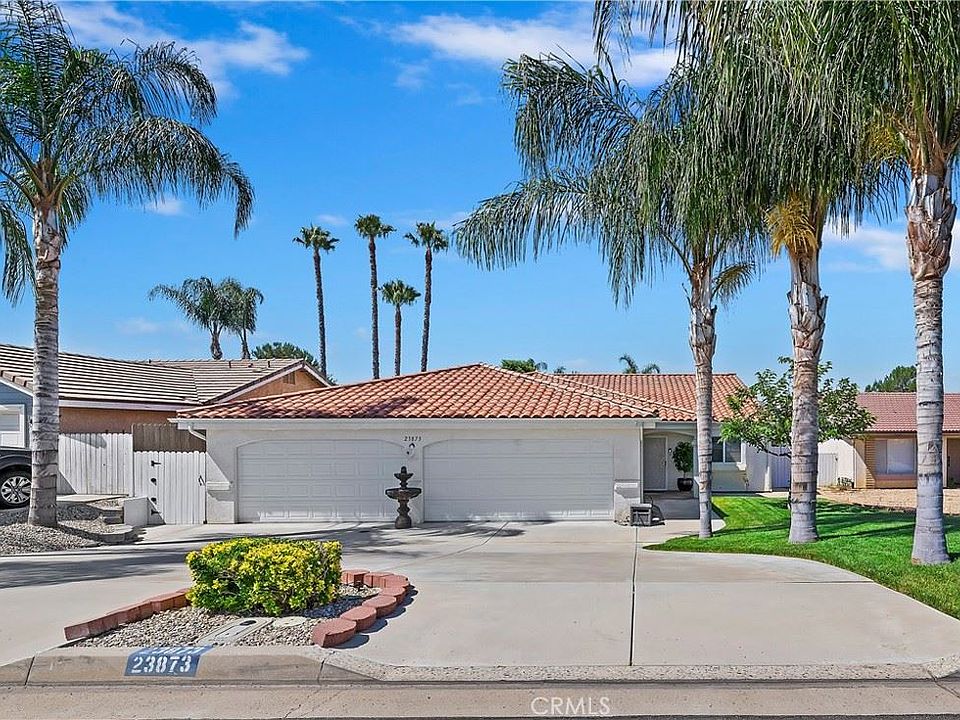1st image of 23873 N Canyon Lake Dr