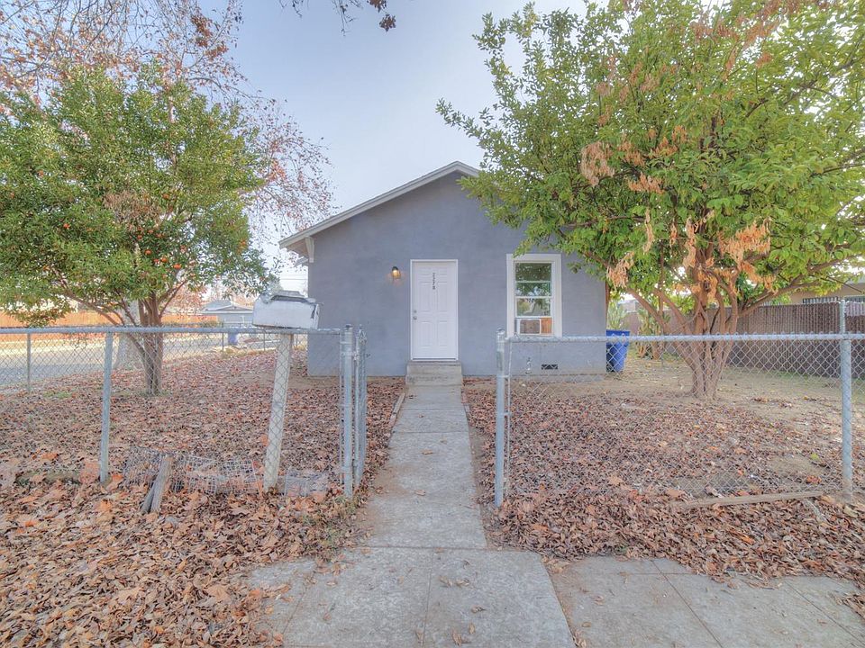 2nd image of 2278 E Clay Ave