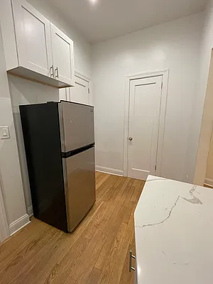 Rented by JMG Properties | media 17