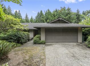 10021 NE 27th St, Bellevue, WA 98004