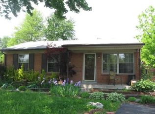 333 Blossom Rd, Louisville, KY 40229