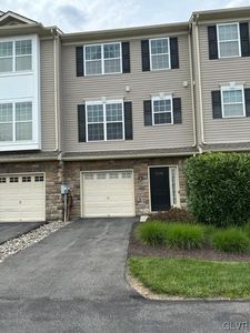 7620 Pioneer Dr, Macungie, PA, 18062