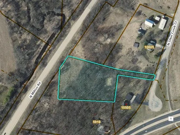 10519 N Otter Creek Road, Milton, WI 53563
