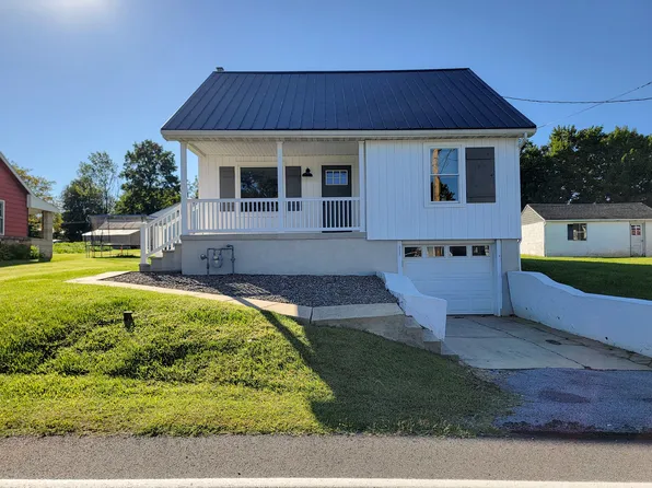 312 W Main St, Newmanstown, PA 17073