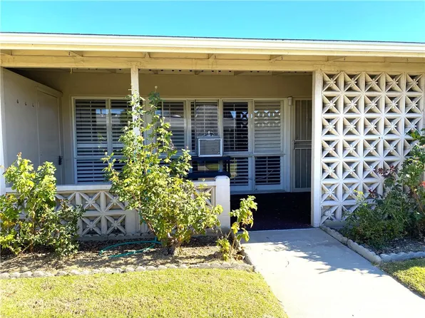 1660 Tam Oshanter Rd #M14-5k, Seal Beach, CA 90740