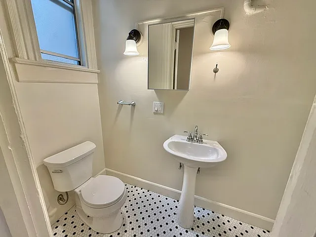 2275 Sutter St #11 — Photo 21