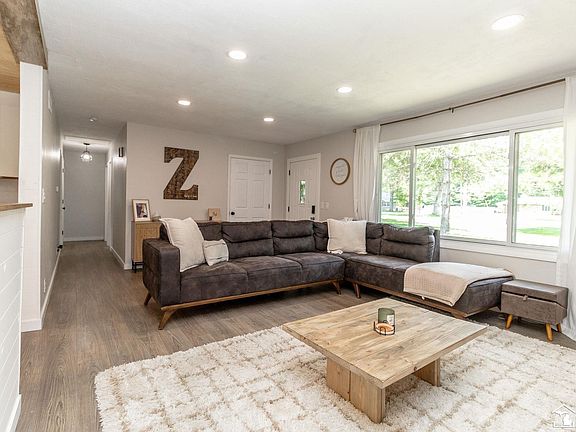 4th image of 8413 Summerfield Rd
