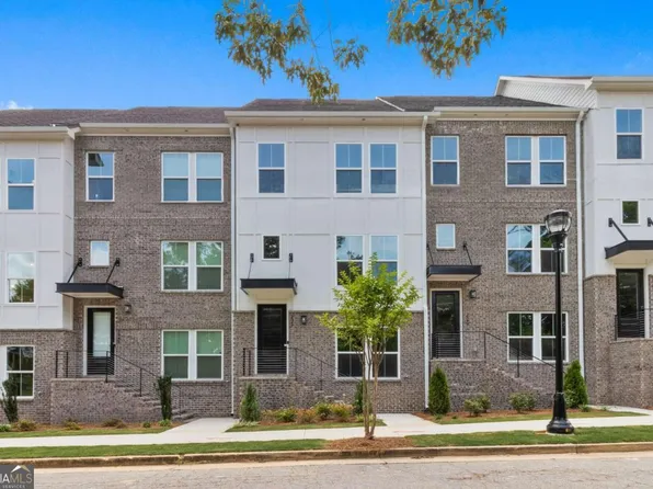 2501 Astaire Ct, Atlanta, GA 30318