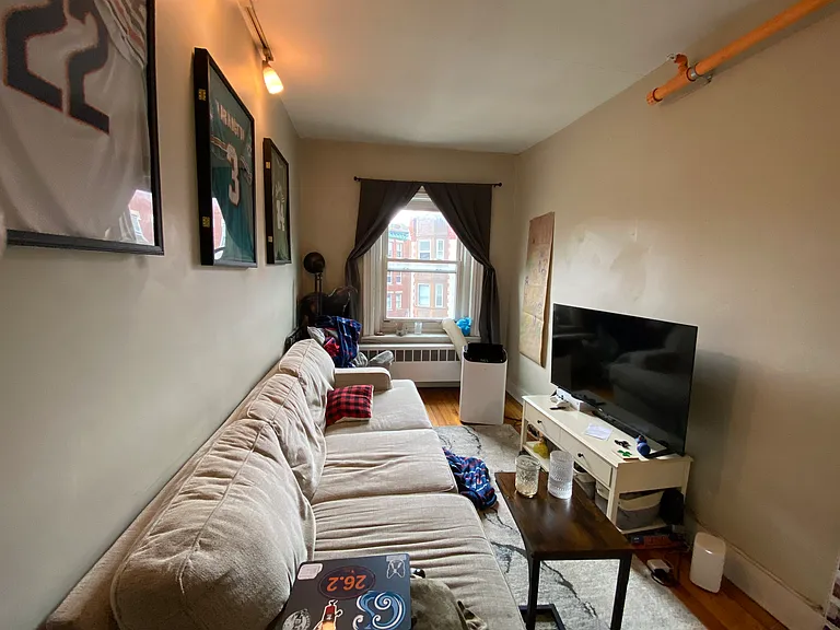 435 Hanover St #4 — Photo 10