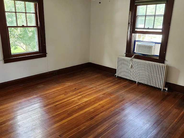 1142 E Matsonford Rd — Photo 13