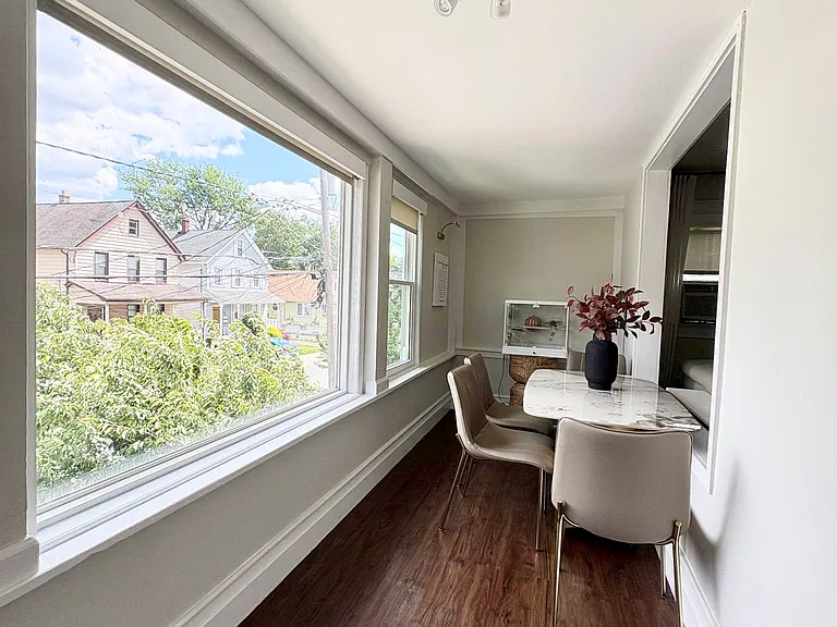 89 Gless Ave #2 — Photo 6