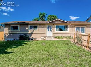 1640 Mineola St, Colorado Springs, CO 80915