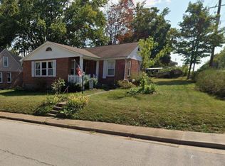 520 W 8th St, Washington, MO 63090