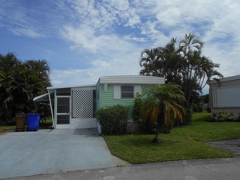 1st image of 303 NW 50th Ct