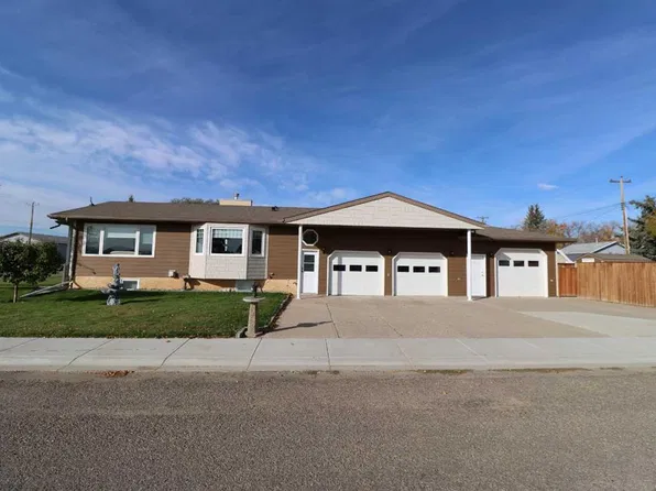 704 1st Ave E, Vauxhall, AB T0K 2K0