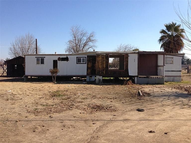 2nd image of 22775 Alder St