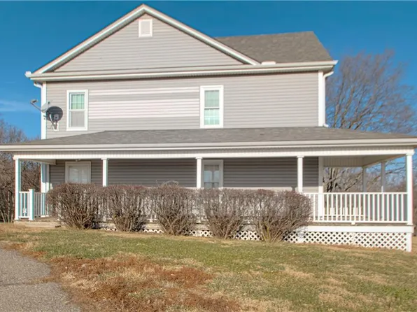 1261 SE Mill St, Dearborn, MO 64439