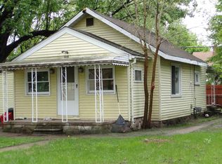 5674 S Aylesbury Dr, Waterford, MI 48327
