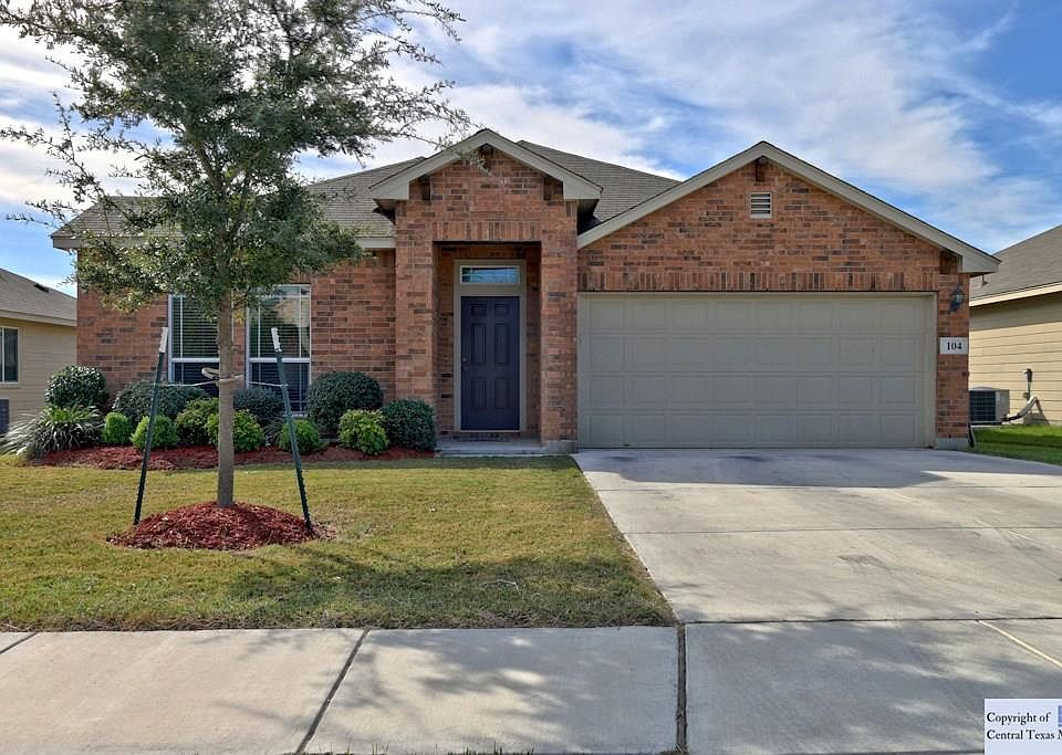 1st image of 104 Losoya Dr