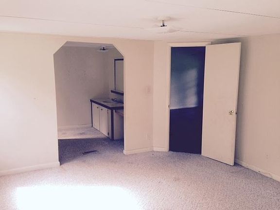 3rd image of 161 Southgate Ln