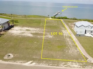 16 Bay Club Dr, Seadrift, TX 77983