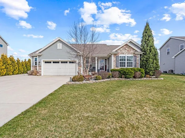 N8042 Timber Ridge DRIVE, Ixonia, WI 53036