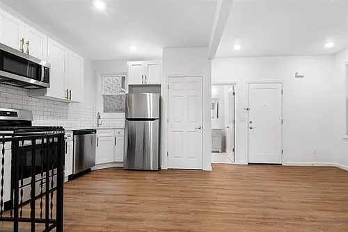 33 Stagg St #2A Photo 1