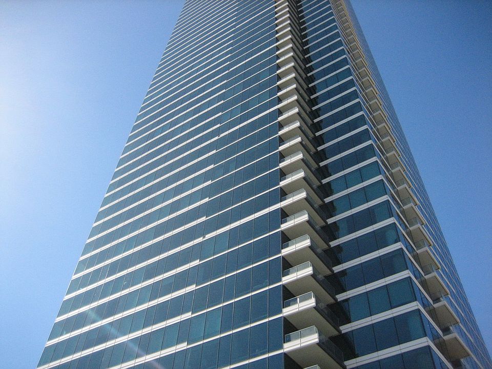 1st image of 425 1st St Unit 3102