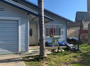 12359 Twin Peaks Ave, Orosi, CA 93647