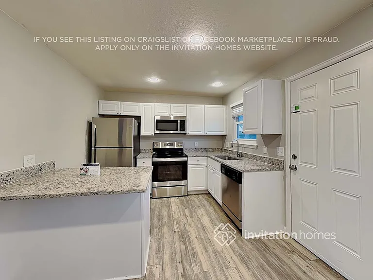 10852 Ingalls Cir — Photo 7