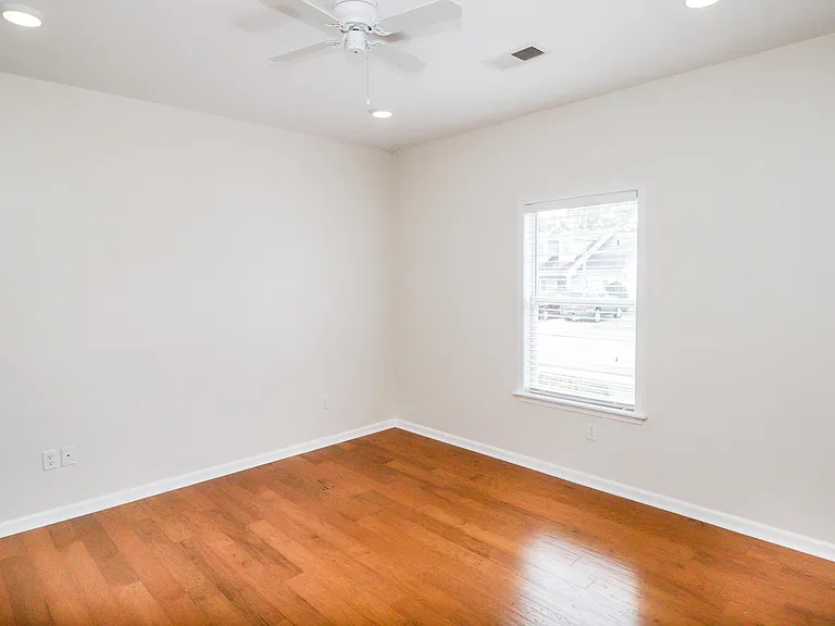 109 Saucer Ln — Photo 13