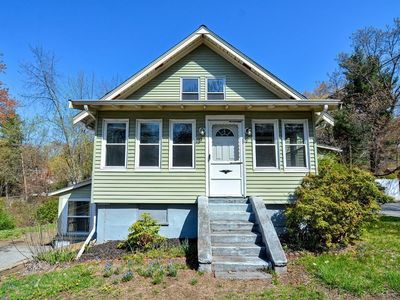 28 Main St, Medway, MA, 02053
