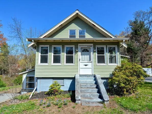 28 Main St, Medway, MA 02053