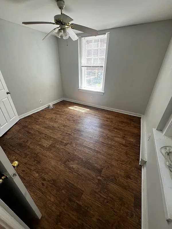 1 bed, 1.0 bath, $895 — Photo 4