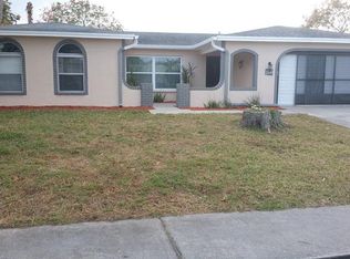 8530 Newton Dr, Port Richey, FL 34668