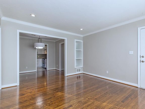 5th image of 2237 Andover Ct