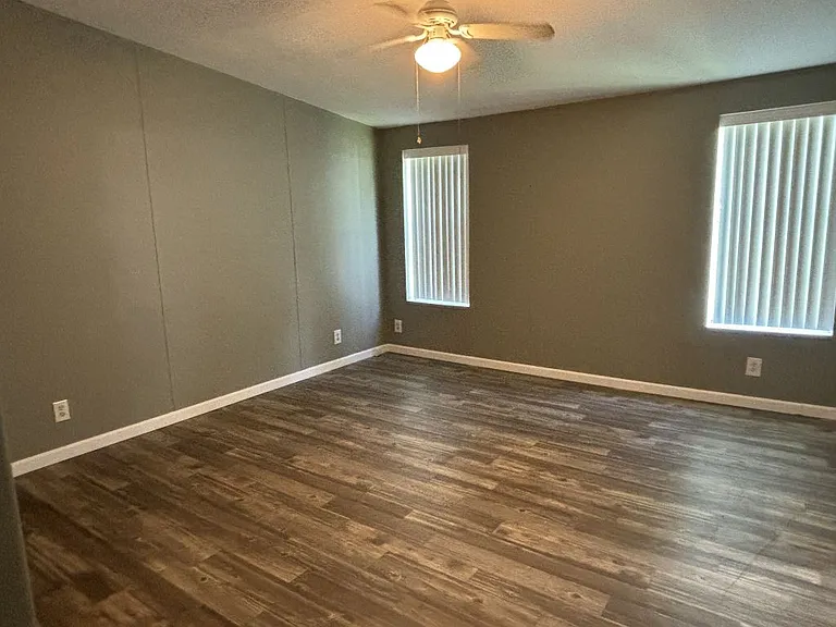 20 Glen Cove Ct #46 — Photo 8
