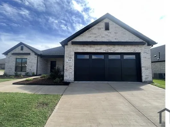 368 Lake Bluff Dr, Lavon, TX 75166