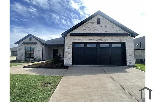368 Lake Bluff Dr Photo 1