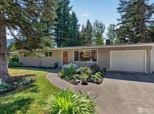 413 Thrasher Ave NE, North Bend, WA 98045
