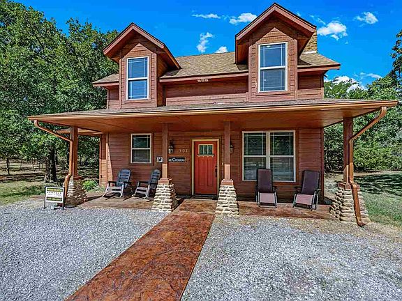 2nd image of 501 NW Eagles Landing Pl