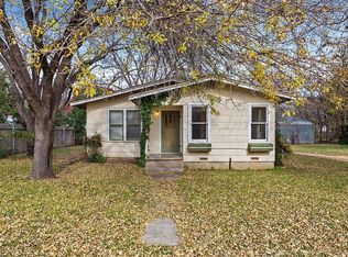 512 W College St, Fredericksburg, TX 78624