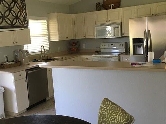 4th image of 1507 SE 8th Ave