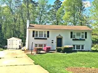 2808 Yeonas Dr, Vienna, VA 22180