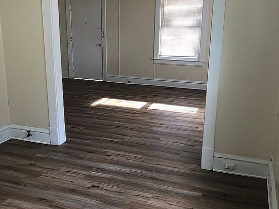 5th image of 411 Ohio Ave