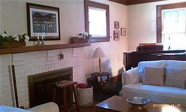 4th image of 172 Casterton Ave