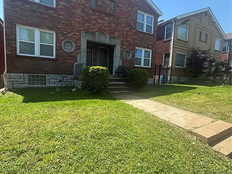 3720 Chippewa St #A — Photo 2