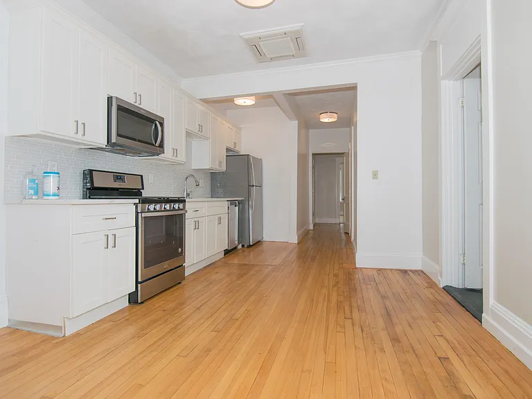 4 Gardner St #10 — Photo 18